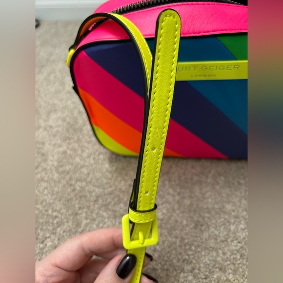 Kurt Geiger Kensington Leather neon Rainbow Camera Bag - Picture 7 of 8